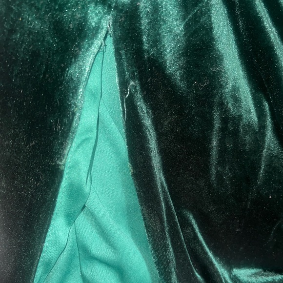 Fashion nova- Fiona Velvet Maxi Dress - Hunter - Picture 3 of 4